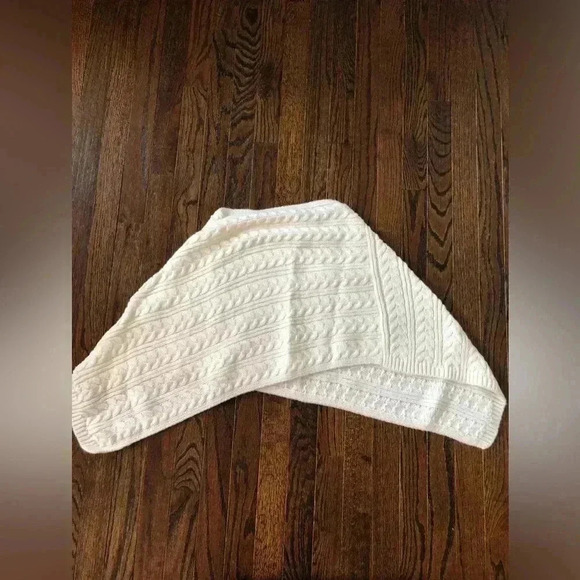 Ann Taylor LOFT Cream Cable-Knit Acrylic Sweater Poncho - OSFM - Picture 9 of 9